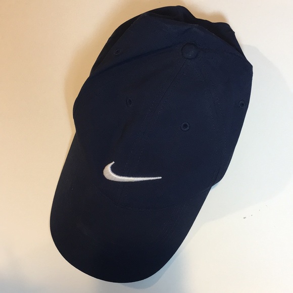 dark blue nike hat